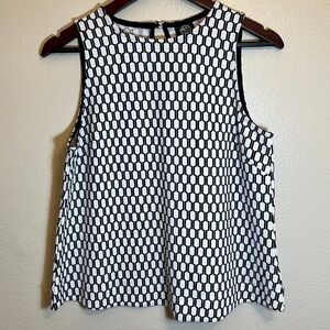 Bobeau Black and White Sleeveless Shirt